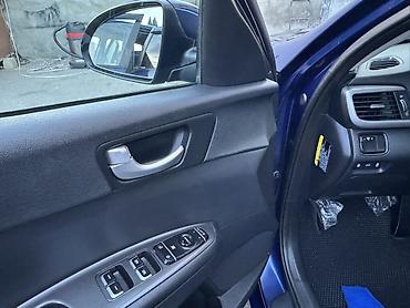 Kia: Kia Optima sedan – tünd mavi rəng, Azərbaycan nömrə nişanı 20-FD-377 — 12