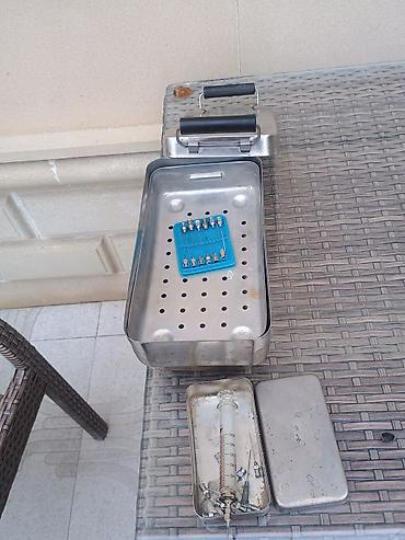 steril sargi paketi: Paslanmayan poladdan hazırlanmış tibbi sterilizator dəsti Tərkibi: - — 2