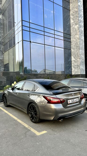 продаю электромобили: Nissan Altima: 2017 г., 2.5 л, Вариатор, Бензин, Седан