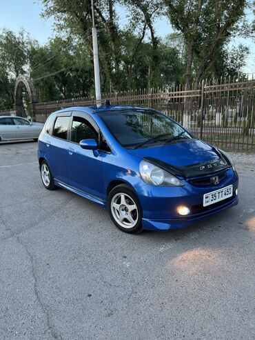 машина ош цена: Honda Fit: 2003 г., 1.3 л, Вариатор, Бензин