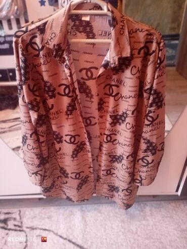 Köynək və bluzalar: 2 ci əl paltarlar var isdiyen vasap yasın — 18