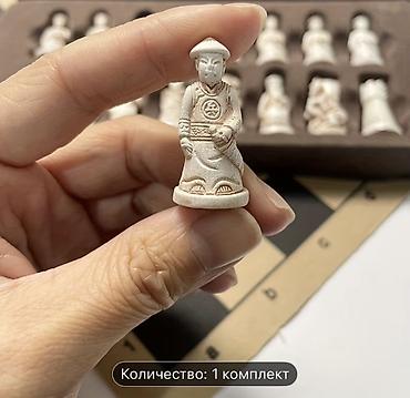 Шахматы: Шахматы с тематическими фигурами - Комплектация: полный набор из 32 — 3