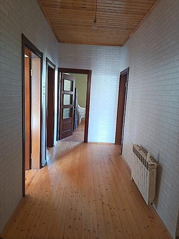 hovsan kupcali heyet evi: Satılır: həyət evi - Bir mərtəbəli, eyvanlı həyət evi. Ön fasadda — 5