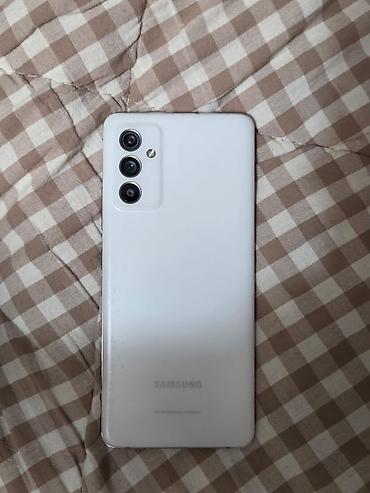 windows surface: Samsung Galaxy a82 — 2