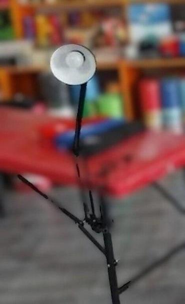 Telefon üçün tripodlar: Masaüstü çıraqStolüstü lampa — masa üzərində istifadə olunan, əsasən — 1