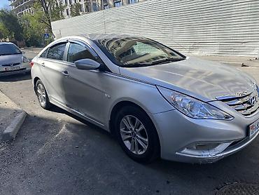 соната 2006 года: Hyundai Sonata: 2010 г., 2 л, Автомат, Газ, Седан — 2