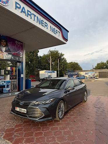 lancer 9: Toyota Avalon: 2018 г., 2.5 л, Автомат, Гибрид, Седан — 2