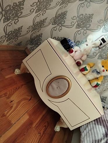 Yataq otağı dəstləri: Bu yataq dəsti yataq otağınız üçün rahat və zərif bir seçimdir. Dəstə — 1