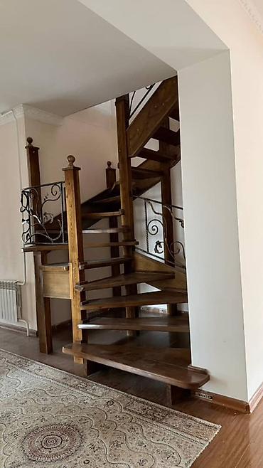 Продажа коттеджей и домов: 🏡 Продаётся просторный дом с классическим интерьером 📍 Локация: ж/м — 9