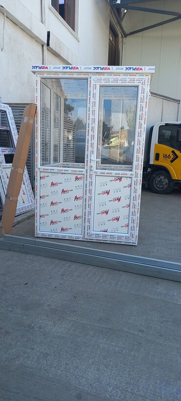 Plastik pəncərələr: Alümi̇ni̇um qapi pəncərə si̇fari̇şi̇. Kəyfi̇yətli. Sərfəli̇ — 10