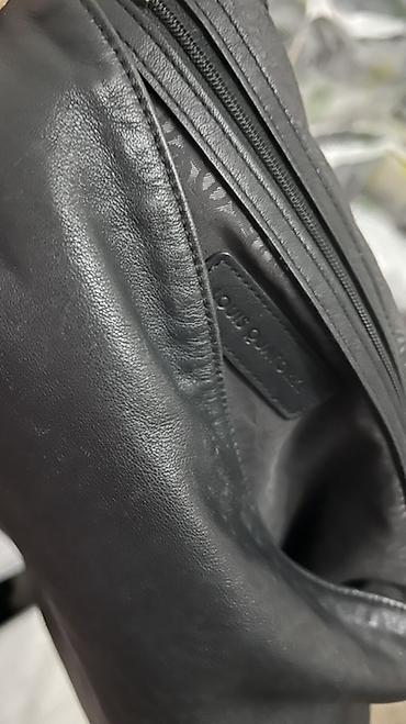 Классические сумки: Сумка-хобо Louis Quatorze из черной гладкой кожи. Особенности: - — 3