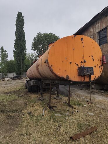 купить грузовой манипулятор: Прицеп 30 000 литров. колеса и тормозную систему к ремонту. без дырок