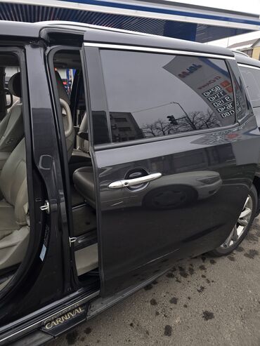 Kia: Kia Carnival: 2018 г., 2.2 л, Автомат, Дизель, Минивэн — 7