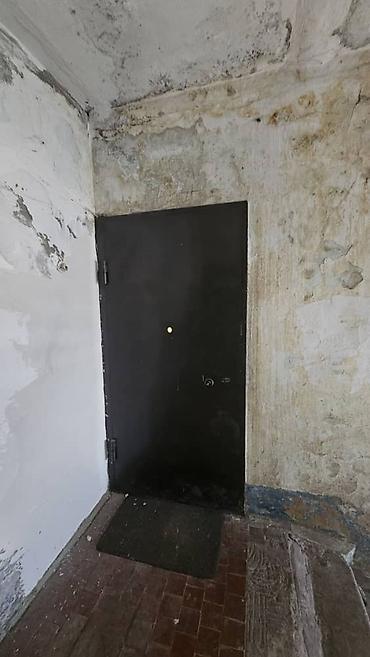 кафе ош: 2 бөлмө, 48 м², 4 кабат, Эски ремонт — 3