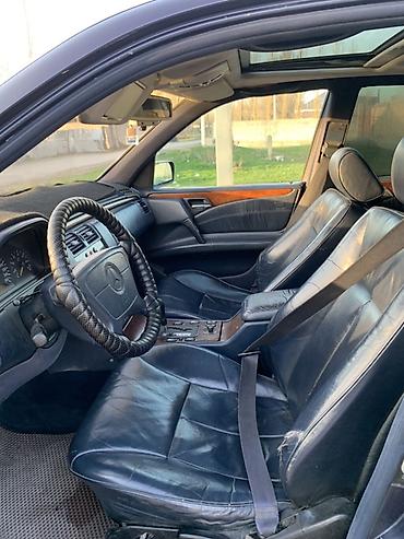 124 салон: Mercedes-Benz E-Class: 1995 г., 3.2 л, Автомат, Бензин, Седан — 6