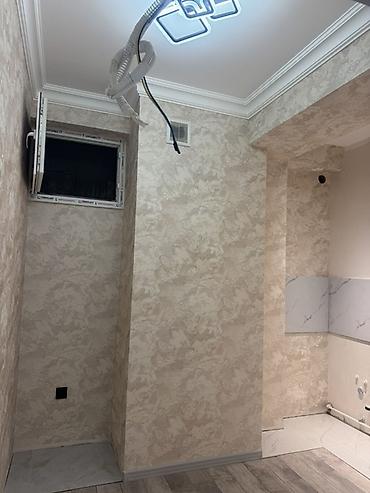 xirdalan residence: Satılır 2 otaqlı - Geniş, işıqlı otaq: Laminat döşəmə, dekorativ — 4