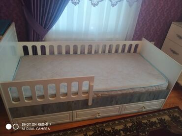 yataq çərçivəsi: Aytən 🌺 çarpayı satılır 150 manat ölçü 80/180 matrasj var ünvan