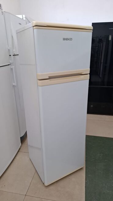 dondurma dondurucu: 2 qapılı Beko Soyuducu Satılır, rəng - Ağ
