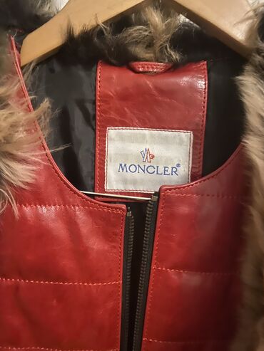 moncler zenske jakne: Gödəkçə Moncler, M (EU 38), rəng - Qırmızı