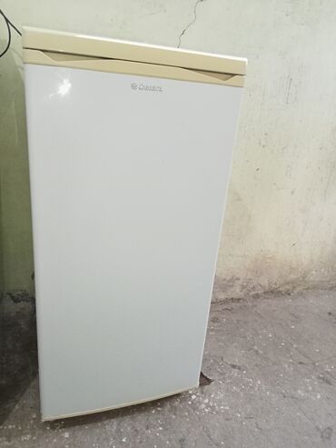 Ət çəkən maşınlar: Soyuducu Sviyaqa tam işləkdir yaxşı soyudur çürüyü yoxdur