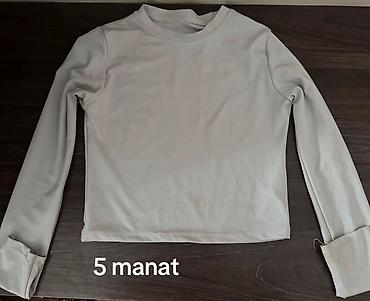 Futbolka və maykalar: Qadın geyimləri – müxtəlif modellər 1) Boz rezin toxumalı qoltuqsuz — 10