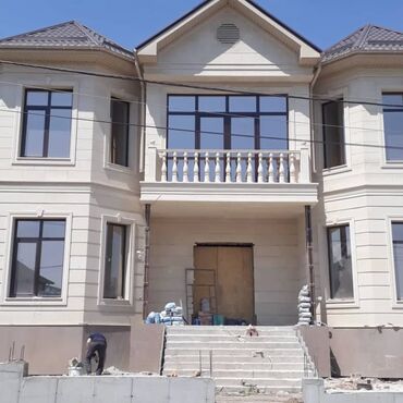 Готовые ступеньки для лестниц: Балясины из камня, выполненные в классическом стиле, идеально подходят — 2