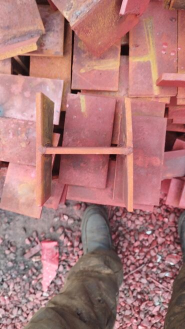 Другие строительные материалы: Фиксаторы лестницы для кольца для сварочные работы — 9