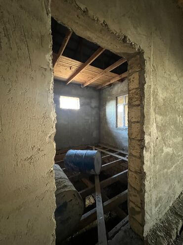 Həyət evləri və villaların satışı: 4 otaqlı, 160 kv. m, Kredit yoxdur, Təmirsiz — 12