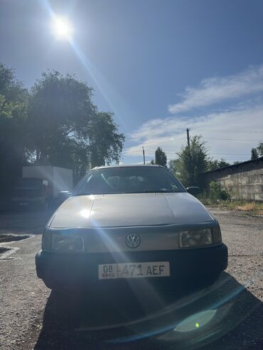 Volkswagen: Volkswagen Passat: 1991 г., 1.8 л, Механика, Бензин