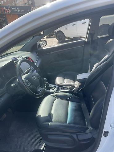 суу химия: Hyundai Avante: 2018 г., 1.6 л, Автомат, Газ, Седан — 5
