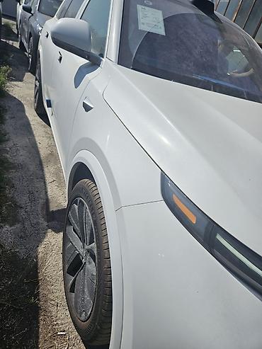 byd e1: Lixiang L7: 2026 г., Робот, Гибрид, Кроссовер — 8
