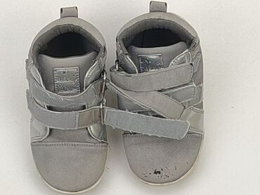 buty sportowe dla dzieci tanio: Buty sportowe 24, Używany