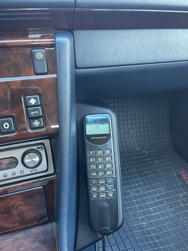 Скупка авто: W124 штатный телефон рабочий имеются все пренодлежности к телефону