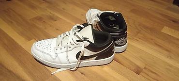 jordan kofta: Nike Air Jordan Low kişi idman ayaqqabısı - Rəng: ağ/qara - Model — 1