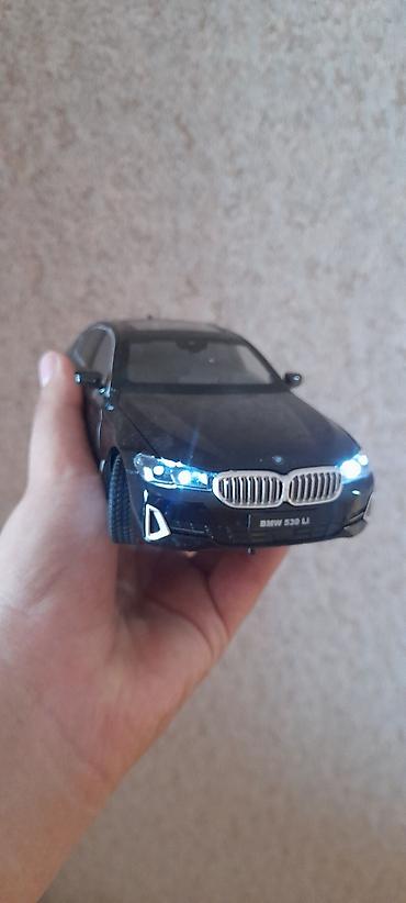 Искусство и коллекционирование: BMW 530 Li die-cast model avtomobil - Ölçü: təxmini 1:24 miqyas (əl — 1