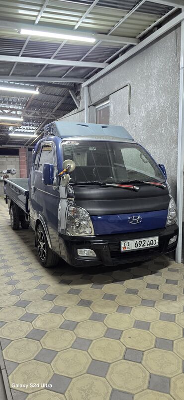Легкий грузовой транспорт: Легкий грузовик, Hyundai, Стандарт, До 1 т, Б/у