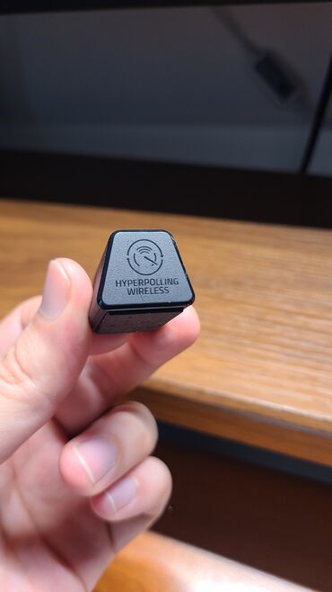 Другие аксессуары для компьютеров и ноутбуков: Razer Hyperpolling dongle 4k/8k частота обновления, для беспроводных