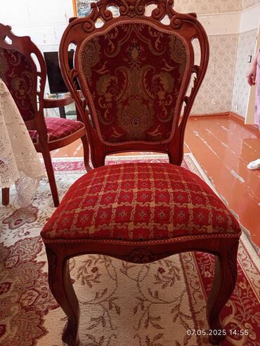 Stullar: Qonaq otağı üçün, İşlənmiş, Qatlanmayan, rəng - Bordo Stul
