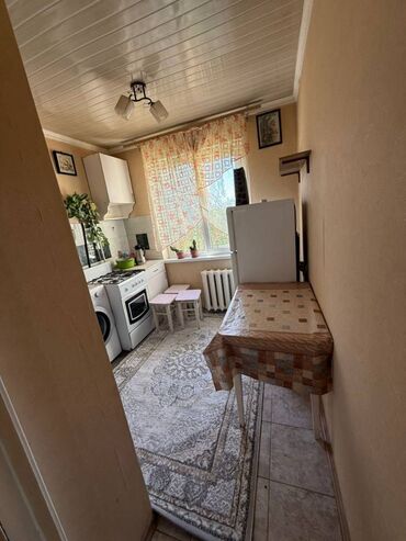 испанский дом 7 мкр: 3 комнаты, 58 м², 104 серия, 4 этаж, Косметический ремонт