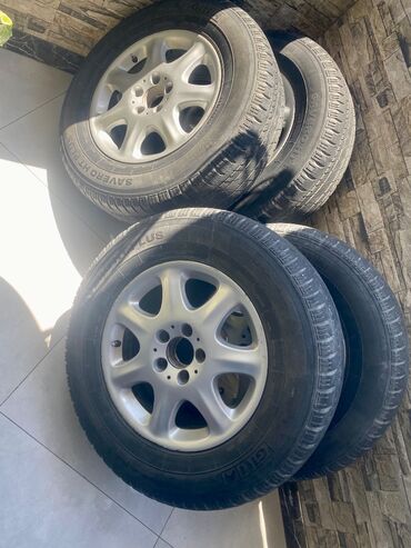 formula şin: Б/у Колесо Mercedes-Benz 235 / 60 / R 16, 5 Болтов