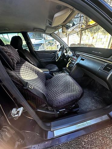 Mercedes-Benz: Mercedes-Benz E-Class: 2002 г., 3.2 л, Автомат, Бензин, Седан — 9