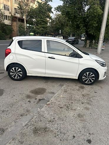 spark 1: Chevrolet Spark: 2020 г., 1 л, Автомат, Бензин, Хэтчбэк — 3