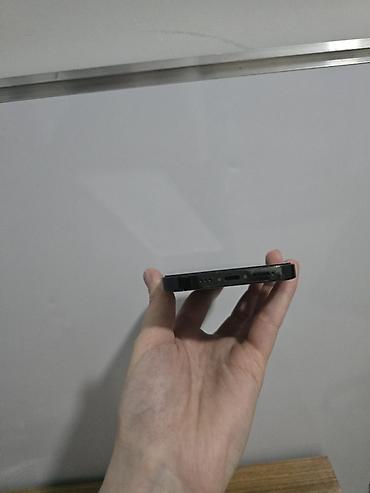 iphone 14 pro max silver: IPhone 14 Pro, 256 GB, Qara, Simsiz şarj — 5
