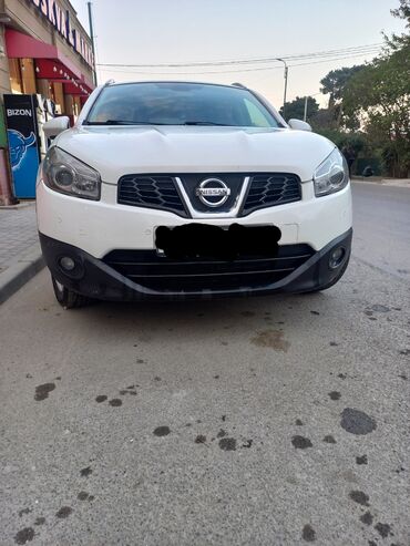 Nissan: Nissan Qashqai, ağ rəngli şəhər-krosoveri. Xüsusiyyətlər və detallı — 2