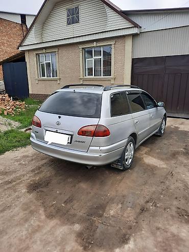 срочное: Toyota Avensis: 2002 г., 2 л, Механика, Дизель, Универсал — 7