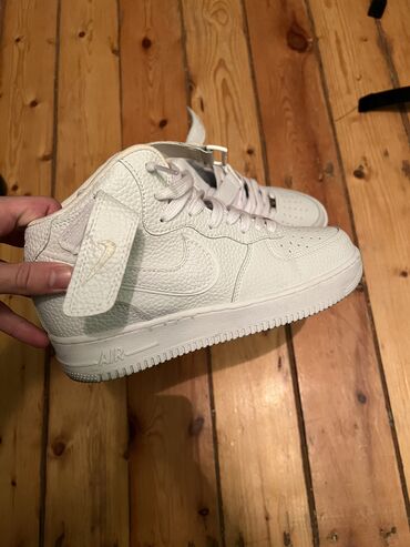 nike blazer qadin krossovkalari: 1 defe geyinilib