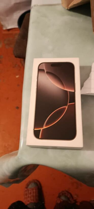 Apple iPhone: IPhone 16 Pro, Новый, 128 ГБ, Desert Titanium, Зарядное устройство, Кабель, Коробка, 100 %