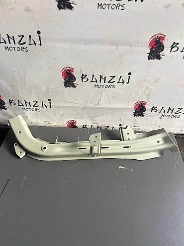 oem: Накладка/кронштейн фары передний левый HYUNDAI SONATA DN8 (2020, 8‑е — 4