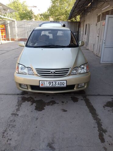 электромобиль такси: Toyota Gaia: 2001 г., 2 л, Автомат, Бензин, Минивэн