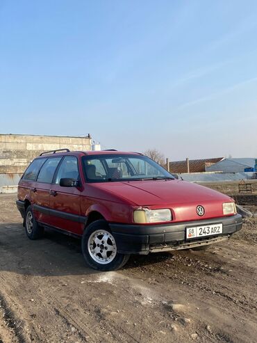 Volkswagen: Volkswagen Passat: 1991 г., 1.8 л, Механика, Бензин, Универсал